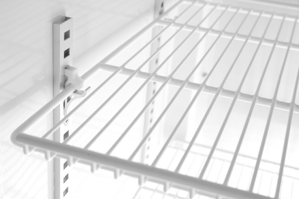 Eintüriger Kühlschrank mit hinterer Bar und hinterleuchteter Blende Arktic 254L Schwarz 220-240V/250-ING11218 Eintüriger Kühlschrank mit hinterer Bar und hinterleuchteter Blende Arktic 254L Schwarz 220-240V/250-ING11218